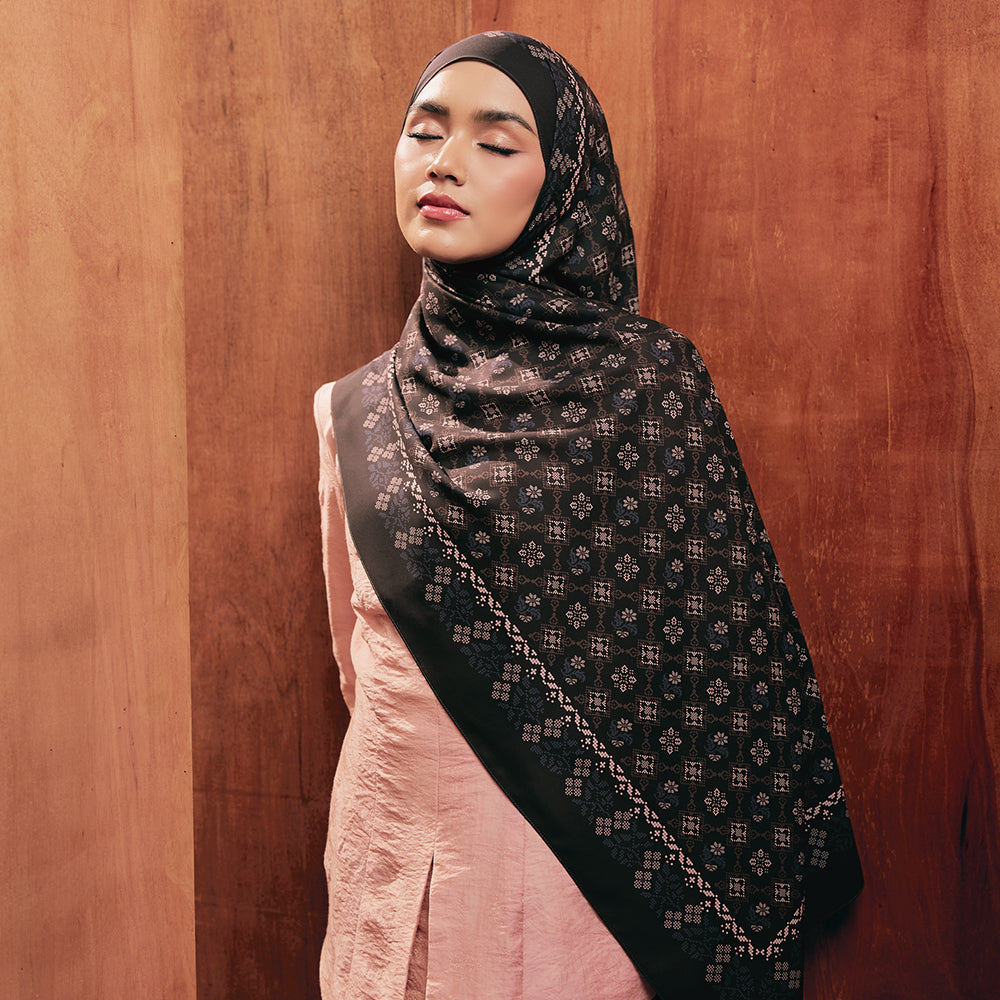 Cross Stitch - Shawl & Square