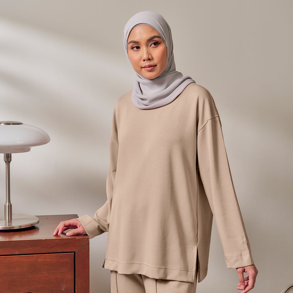 Back Pleated Sweatshirt